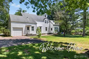 31 Warwick Rd, Colonia, NJ 07067 - Photo 2