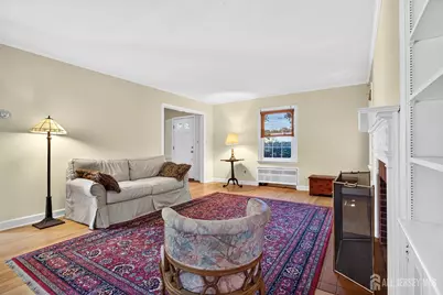 31 Warwick Road, Colonia, NJ 07067 - Photo 8
