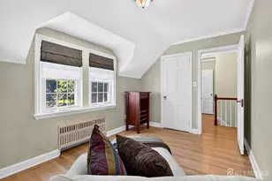 31 Warwick Rd, Colonia, NJ 07067 - Photo 20