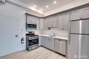 21 Station Pl, Metuchen, NJ 08840 - Photo 6