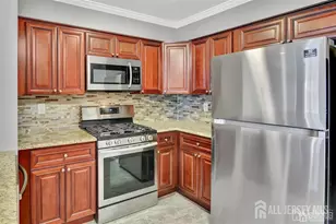 79 Crosspointe Dr, East Brunswick Township, NJ 08816 - Photo 6