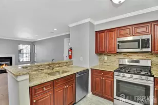 79 Crosspointe Dr, East Brunswick Township, NJ 08816 - Photo 2