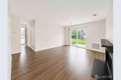 47 Tanglewood Court, South Brunswick Township, NJ 08852 - Photo 4