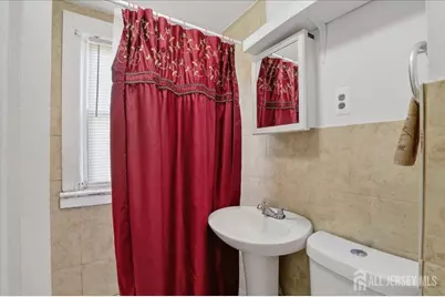 72 Pulaski Avenue, Carteret, NJ 07008 - Photo 10