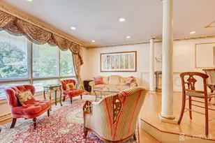 25 Marshall Dr, Edison, NJ 08817 - Photo 8