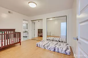 25 Marshall Dr, Edison, NJ 08817 - Photo 50