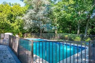 25 Marshall Dr, Edison, NJ 08817 - Photo 64
