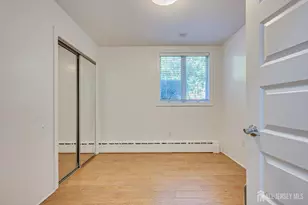 25 Marshall Dr, Edison, NJ 08817 - Photo 48
