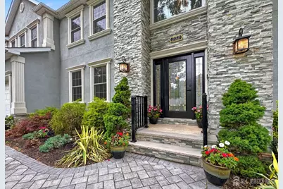 232 W Shirley Avenue W, Edison, NJ 08820 - Photo 6