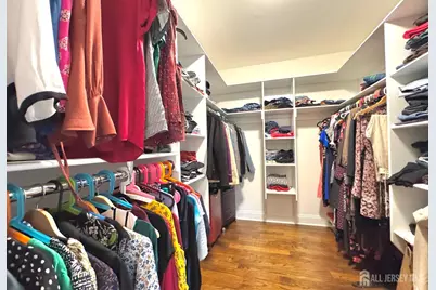 232 W Shirley Avenue W, Edison, NJ 08820 - Photo 32