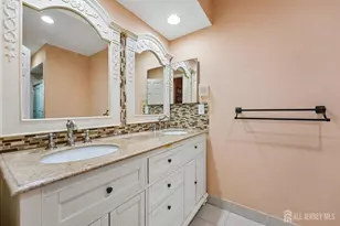 9 Chipwood Ln, North Brunswick Township, NJ 08902 - Photo 36