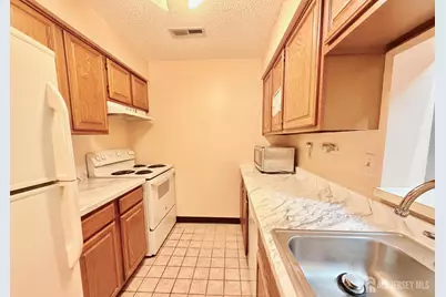 2310 Ravens Crest Drive, Plainsboro Township, NJ 08536 - Photo 10