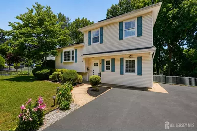 8 Alpine Court, East Brunswick Township, NJ 08816 - Photo 2