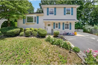 8 Alpine Court, East Brunswick Township, NJ 08816 - Photo 2
