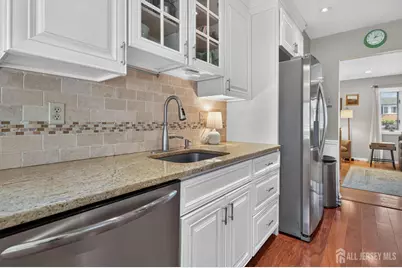 38 Bruce Court, Milltown, NJ 08850 - Photo 6