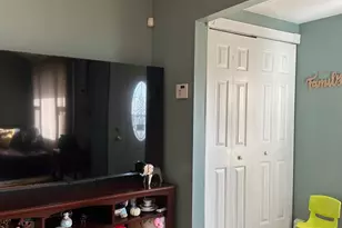 118 Markowitz St, Carteret, NJ 07008 - Photo 2