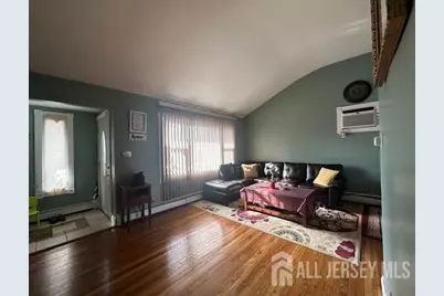 118 Markowitz Street, Carteret, NJ 07008 - Photo 4