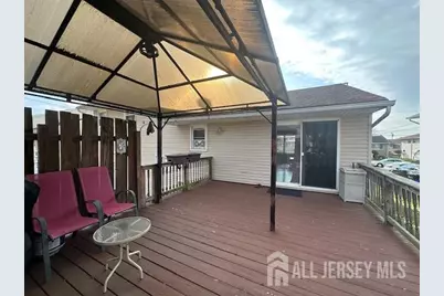 118 Markowitz Street, Carteret, NJ 07008 - Photo 8