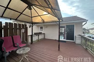 118 Markowitz St, Carteret, NJ 07008 - Photo 8