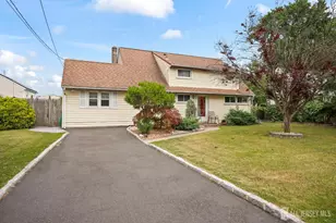 4 Farmbrook Dr, Old Bridge Township, NJ 08857 - Photo 2