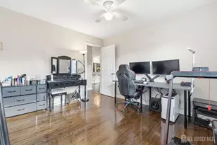24 Wilk Rd, Edison, NJ 08837 - Photo 16