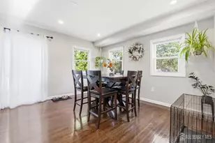 24 Wilk Rd, Edison, NJ 08837 - Photo 14