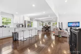 24 Wilk Rd, Edison, NJ 08837 - Photo 8