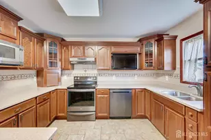 720 Ford Ave, Menlo Park Terrace, NJ 08840 - Photo 20