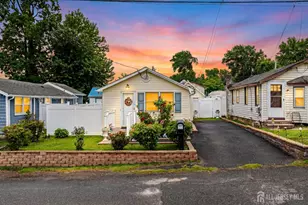 77 Pacific Blvd, Old Bridge Township, NJ 07735 - Photo 8