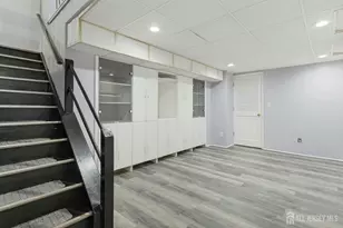 19 Linda Ln, Edison, NJ 08820 - Photo 10