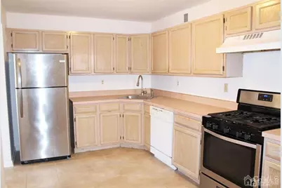 306 Plymouth Road, North Brunswick Township, NJ 08902 - Photo 10