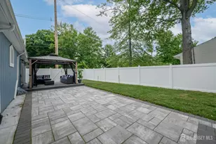519 Calvert Rd, North Brunswick Township, NJ 08902 - Photo 30