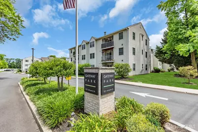 231 Atlantic Street #39, Keyport, NJ 07735 - Photo 2