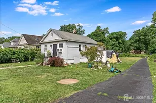 1762 W 5th Street W, Piscataway Township, NJ 08854 - Photo 2