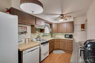 1508 E Elaine Terrace, Union Township, NJ 07083 - Photo 10