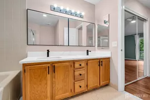 90 Winthrop Rd, Monroe Township, NJ 08831 - Photo 2