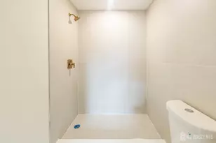 450 Packer Pl, Perth Amboy, NJ 08861 - Photo 20