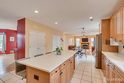 236 W Shirley Avenue W, Edison, NJ 08820 - Photo 18