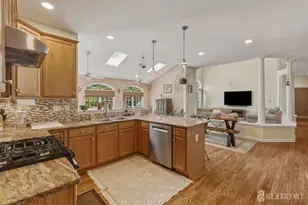 5 Rue Cezanne St, Franklin Township, NJ 08873 - Photo 14