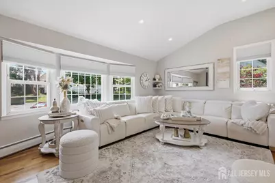 18 Stern Place, Fords, NJ 08863 - Photo 6