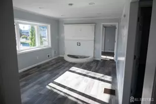 101 Perry St St, Keyport, NJ 07735 - Photo 6