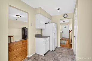 111 Sassafras Ct, North Brunswick Township, NJ 08902 - Photo 16
