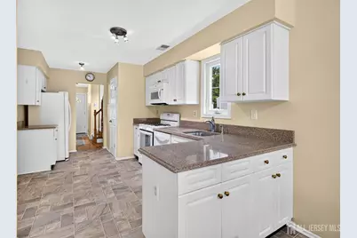 111 Sassafras Court, North Brunswick Township, NJ 08902 - Photo 14