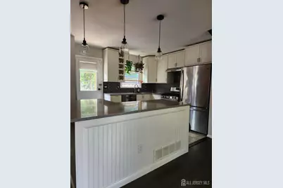 1716 Central Avenue, Highland Park, NJ 08904 - Photo 4