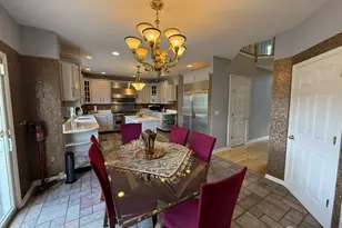 28 Renk Farm Dr, South Brunswick Township, NJ 08852 - Photo 14