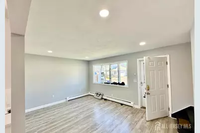 35 N Fiat Avenue, Iselin, NJ 08830 - Photo 8