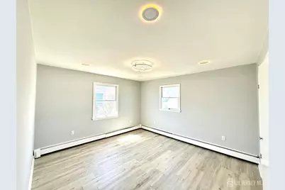 35 N Fiat Avenue, Iselin, NJ 08830 - Photo 16