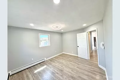 35 N Fiat Avenue, Iselin, NJ 08830 - Photo 2