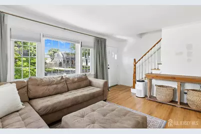 329 Maplewood Avenue, Kenilworth, NJ 07033 - Photo 4