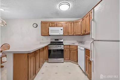 130 Hatfield Lane, East Brunswick Township, NJ 08816 - Photo 6